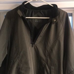 Descente men’s wind breaker